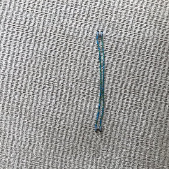 Bead and Wire Choker Necklace - blue and green beads - silver wire - Picture 8 of 9